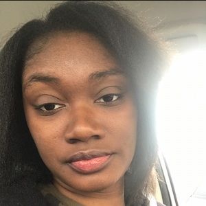 Meet your Posher, Cierra